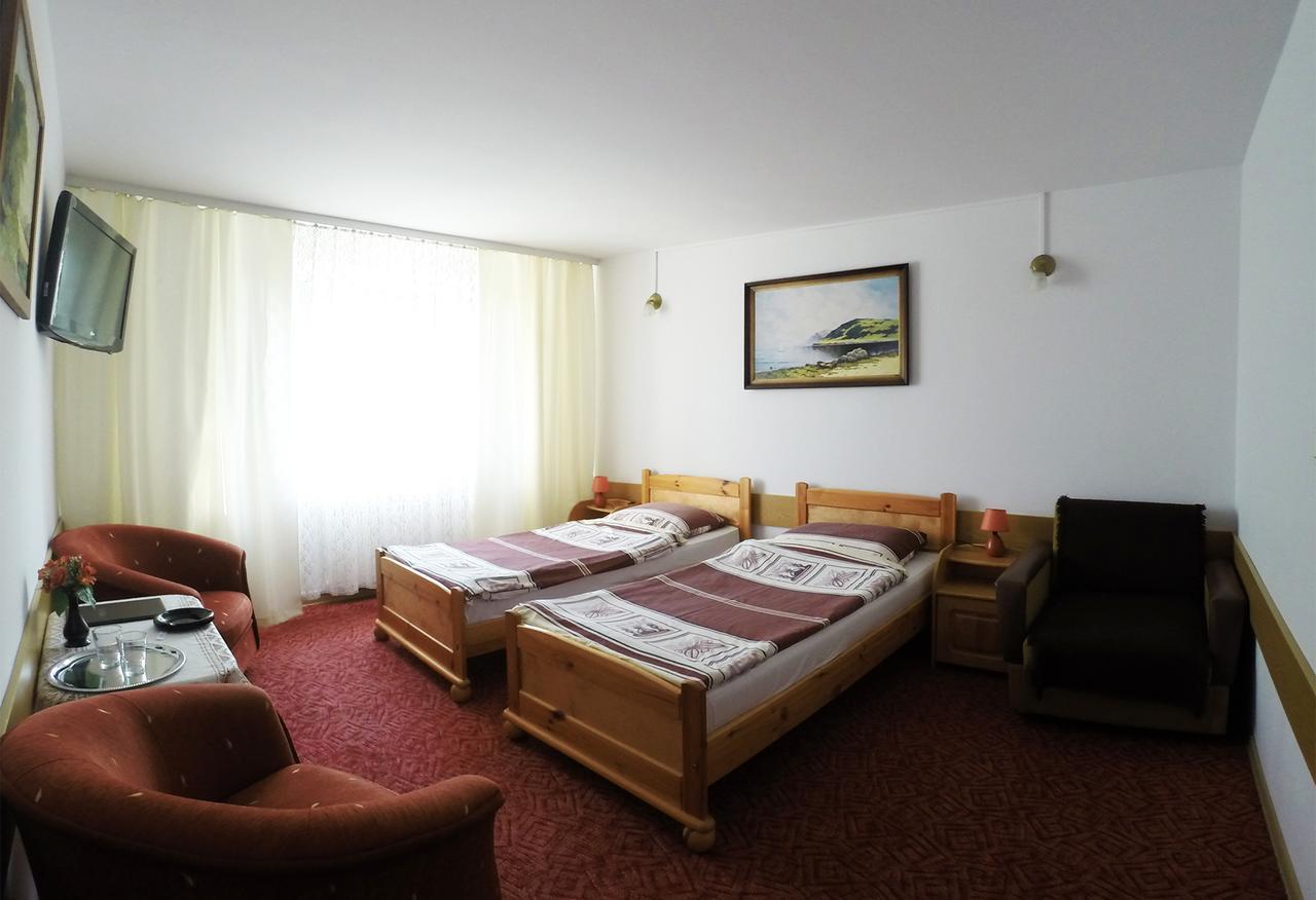 Hotel Kot Siestrzen Buitenkant foto