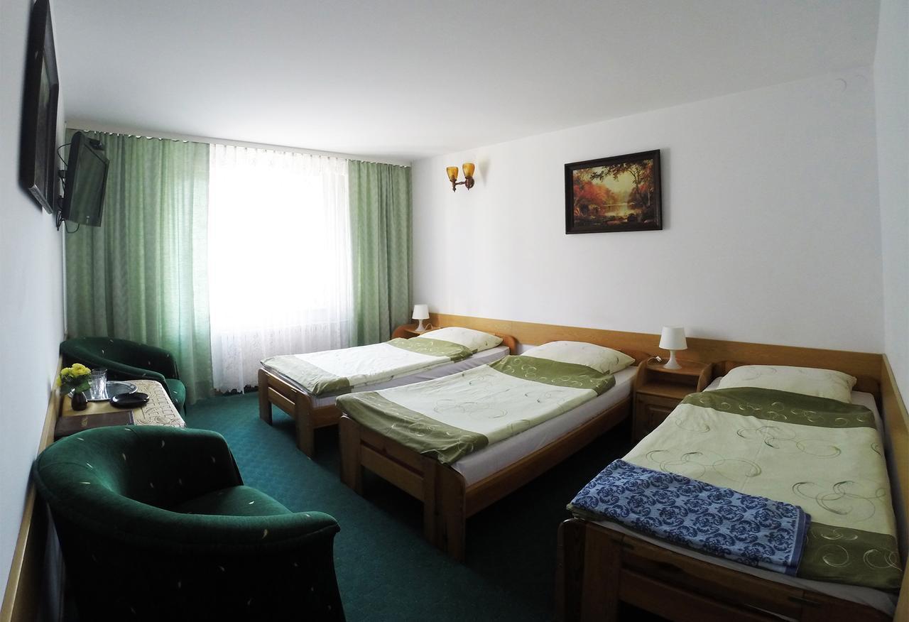 Hotel Kot Siestrzen Buitenkant foto